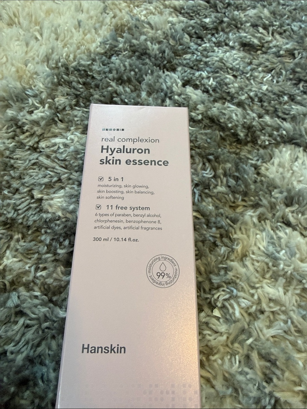 Hanskin Hyaluron Skin Essence — Pink Hydrating Serum